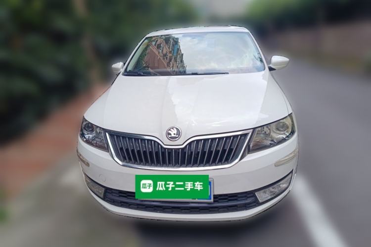 Used Skoda Rapid Spaceback 2014 1.6L Automatic Enjoyment Edition Front