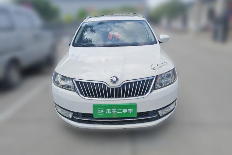 Used Skoda Rapid Spaceback 2014 1.6L Manual Enjoyment Edition Front