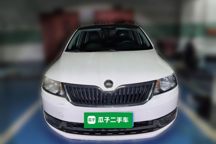 Used Skoda Rapid Spaceback 2014 1.6L Automatic Enjoyment Edition Front