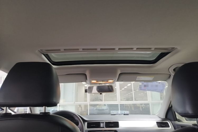 Used Skoda Rapid Spaceback 2014 1.6L Automatic Enjoyment Edition Headliner