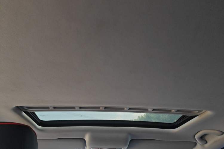 Used Skoda Rapid Spaceback 2014 1.6L Manual Enjoyment Edition Headliner