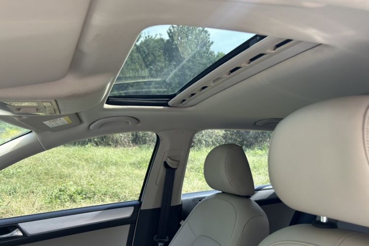 Used Skoda Rapid Spaceback 2014 1.4 TSI DSG Comfort Edition Headliner
