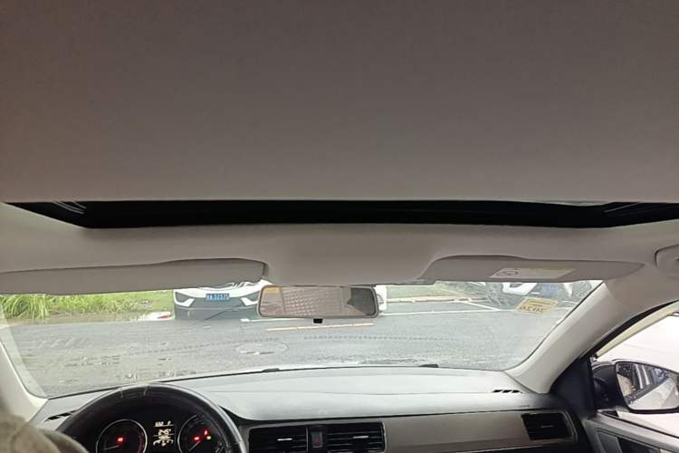 Used Skoda Rapid Spaceback 2014 1.6L Automatic Enjoyment Edition Headliner