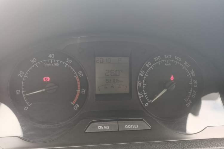 Used Skoda Rapid Spaceback 2014 1.4TSI DSG Enjoyment Edition Instrument Cluster