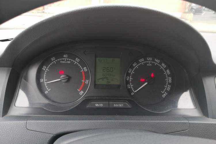 Used Skoda Rapid Spaceback 2014 1.6L Automatic Enjoyment Edition Instrument Cluster
