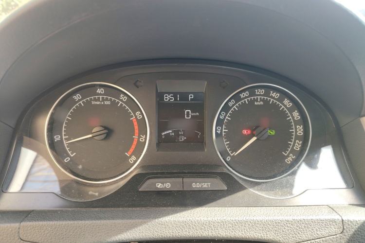 Used Skoda Rapid Spaceback 2014 1.6L Automatic Enjoyment Edition Instrument Cluster