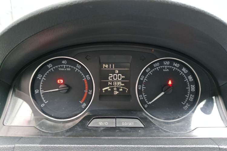 Used Skoda Rapid Spaceback 2014 1.6L Manual Enjoyment Edition Instrument Cluster