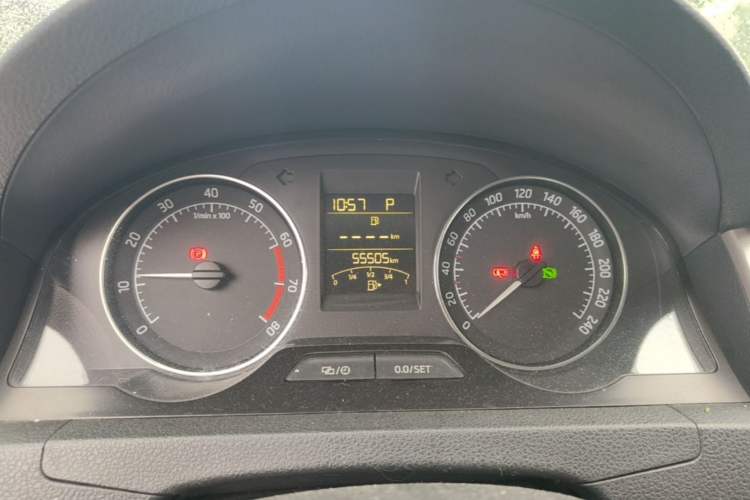 Used Skoda Rapid Spaceback 2014 1.6L Automatic Enjoyment Edition Instrument Cluster