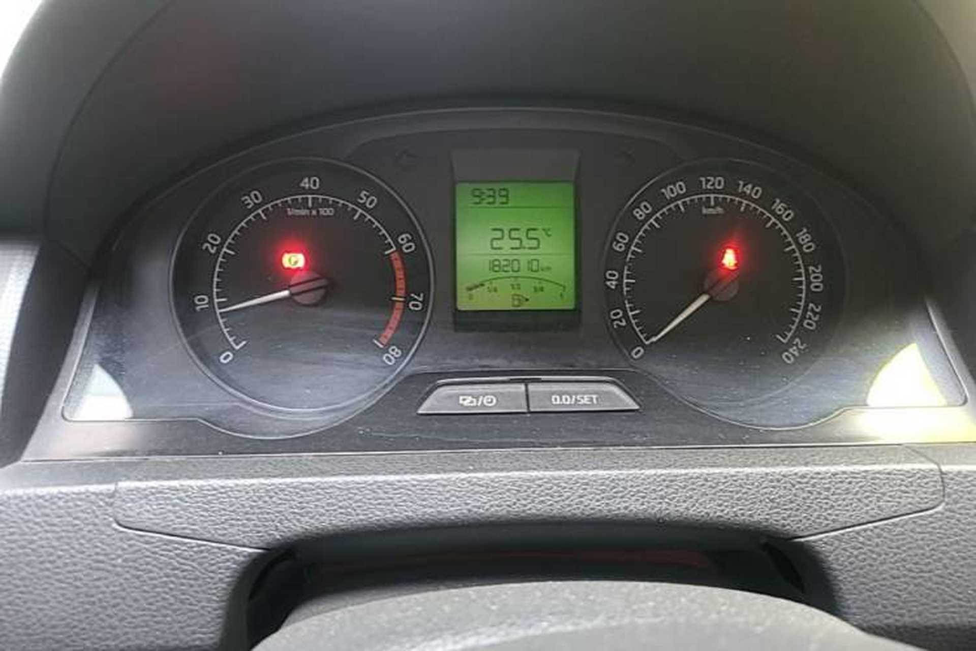 Used Skoda Rapid Spaceback 2014 1.6L Manual Enjoyment Edition Instrument Cluster