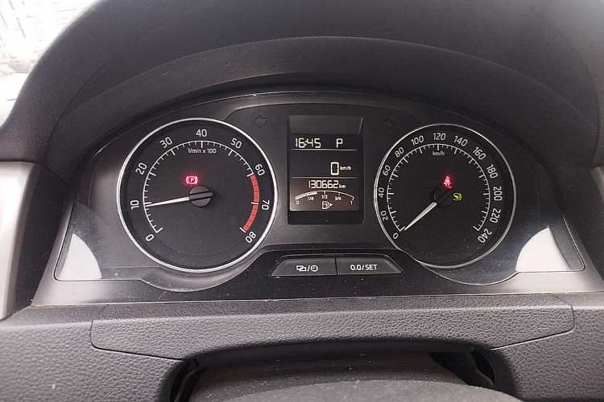 Used Skoda Rapid Spaceback 2014 1.6L Automatic Enjoyment Edition Instrument Cluster
