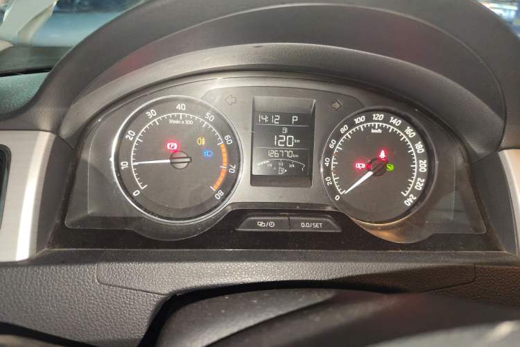 Used Skoda Rapid Spaceback 2014 1.6L Automatic Enjoyment Edition Instrument Cluster