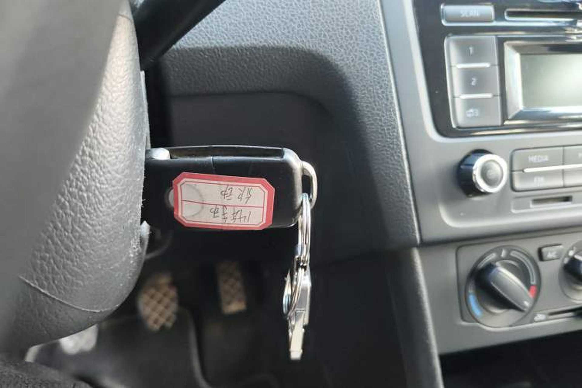 Used Skoda Rapid Spaceback 2014 1.6L Manual Enjoyment Edition Interior 1