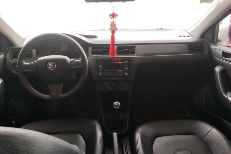 Used Skoda Rapid Spaceback 2014 1.6L Manual Enjoyment Edition Interior 3