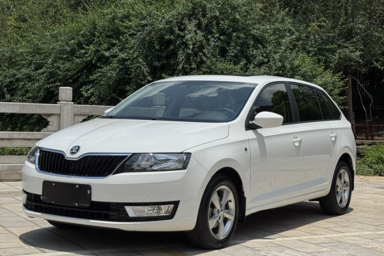 Ojetý Skoda Rapid Spaceback 2014 1.6L Automatic Enjoyment Edition Guazi used car, China used car export, Used car for sale, Used  cars, Cheapest cars for sale
