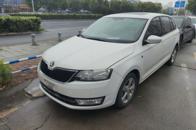 Used Skoda Rapid Spaceback 2014 1.6L Automatic Enjoyment Edition