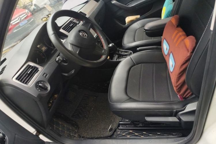 Used Skoda Rapid Spaceback 2014 1.6L Automatic Enjoyment Edition Left Front Seat