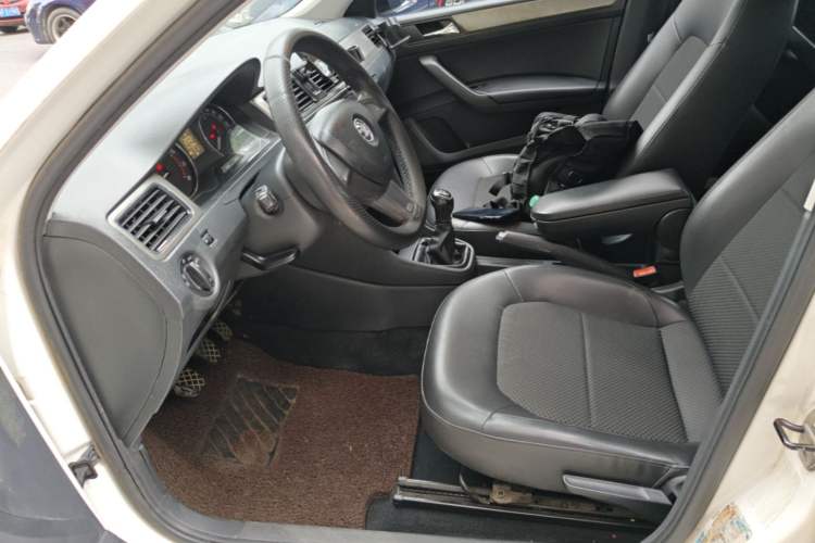 Used Skoda Rapid Spaceback 2014 1.6L Manual Enjoyment Edition Left Front Seat