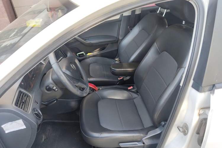Used Skoda Rapid Spaceback 2014 1.6L Automatic Enjoyment Edition Left Front Seat