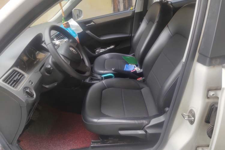 Used Skoda Rapid Spaceback 2014 1.6L Automatic Enjoyment Edition Left Front Seat
