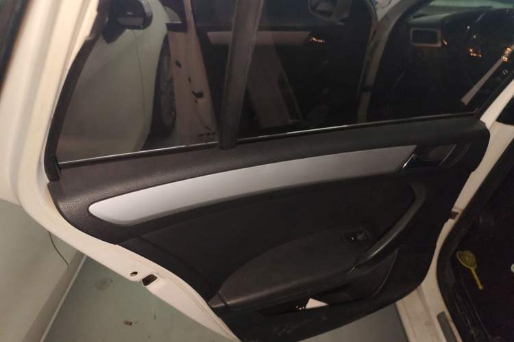 Used Skoda Rapid Spaceback 2014 1.6L Automatic Enjoyment Edition Left Rear Door Interior