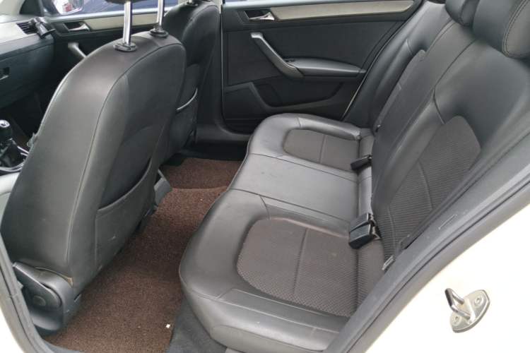 Used Skoda Rapid Spaceback 2014 1.6L Manual Enjoyment Edition Left Rear Seat