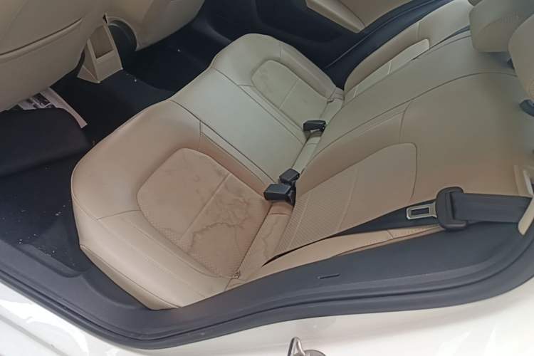 Used Skoda Rapid Spaceback 2014 1.6L Manual Enjoyment Edition Left Rear Seat