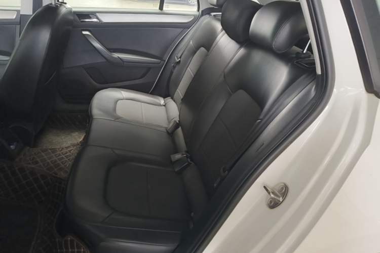 Used Skoda Rapid Spaceback 2014 1.6L Automatic Enjoyment Edition Left Rear Seat