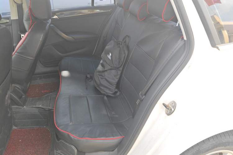 Used Skoda Rapid Spaceback 2014 1.6L Manual Enjoyment Edition Left Rear Seat