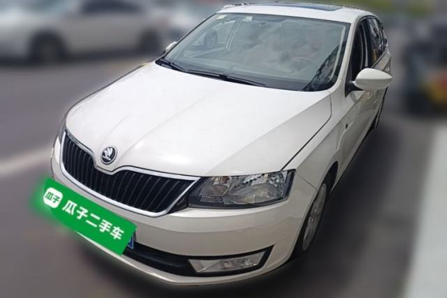 Used Skoda Rapid Spaceback 2014 1.6L Manual Enjoyment Edition
