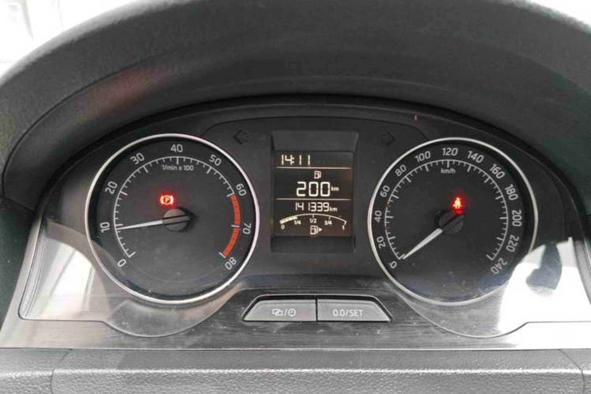 Used Skoda Rapid Spaceback 2014 1.6L Manual Enjoyment Edition Odometer Close Up