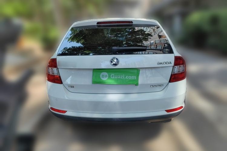 Used Skoda Rapid Spaceback 2014 1.4 TSI DSG Comfort Edition Rear