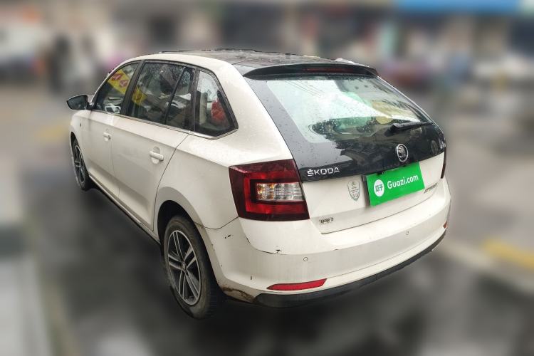 Used Skoda Rapid Spaceback 2014 1.6L Automatic Enjoyment Edition Rear Left 45 Deg
