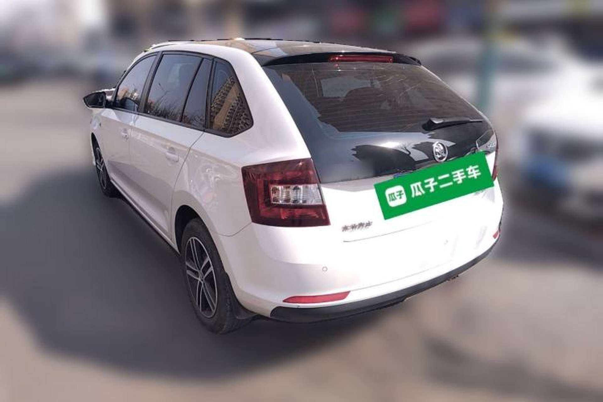 Used Skoda Rapid Spaceback 2014 1.6L Manual Enjoyment Edition Rear Left 45 Deg