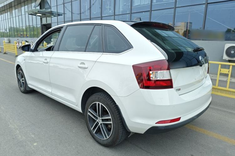 Used Skoda Rapid Spaceback 2014 1.4 TSI DSG Comfort Edition Rear Left 45 Deg