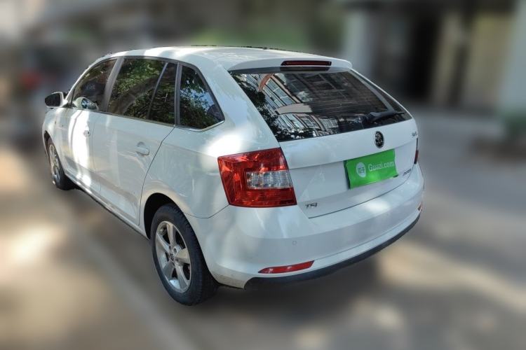 Used Skoda Rapid Spaceback 2014 1.4 TSI DSG Comfort Edition Rear Left 45 Deg