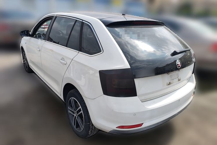 Used Skoda Rapid Spaceback 2014 1.6L Automatic Enjoyment Edition Rear Left 45 Deg