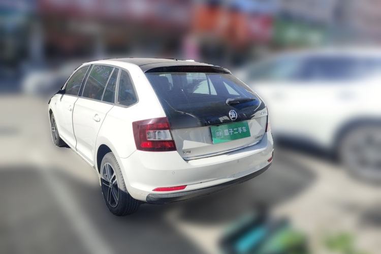 Used Skoda Rapid Spaceback 2014 1.4 TSI DSG Trend Edition Rear Left 45 Deg