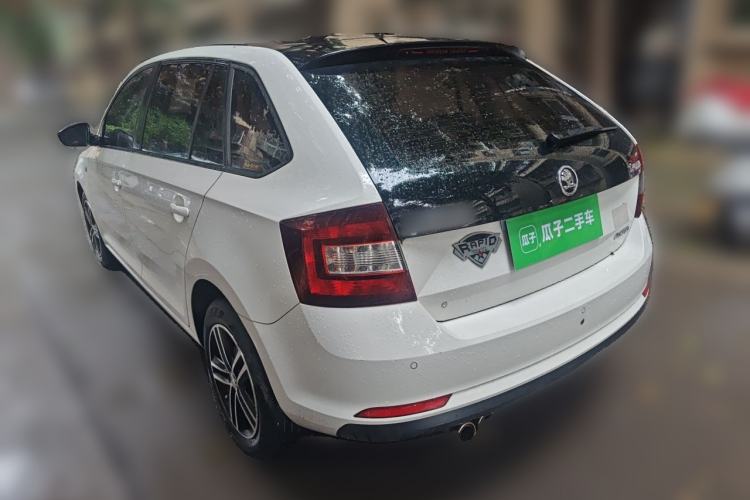 Used Skoda Rapid Spaceback 2014 1.6L Automatic Enjoyment Edition Rear Left 45 Deg