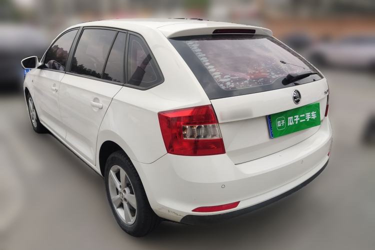 Used Skoda Rapid Spaceback 2014 1.6L Automatic Enjoyment Edition Rear Left 45 Deg