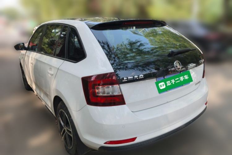 Used Skoda Rapid Spaceback 2014 1.6L Manual Enjoyment Edition Rear Left 45 Deg