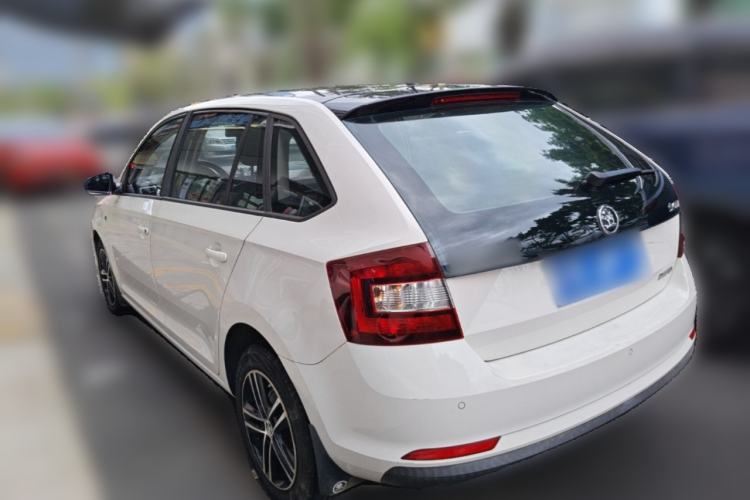 Used Skoda Rapid Spaceback 2014 1.6L Manual Enjoyment Edition Rear Left 45 Deg