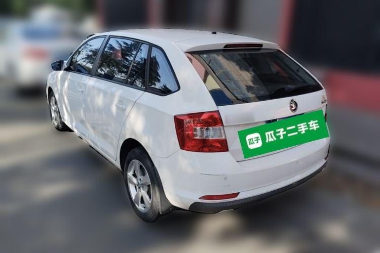 Used Skoda Rapid Spaceback 2014 1.6L Automatic Enjoyment Edition Rear Left 45 Deg