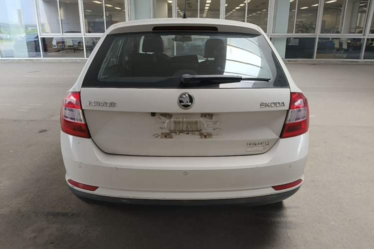 Used Skoda Rapid Spaceback 2014 1.6L Automatic Enjoyment Edition Rear