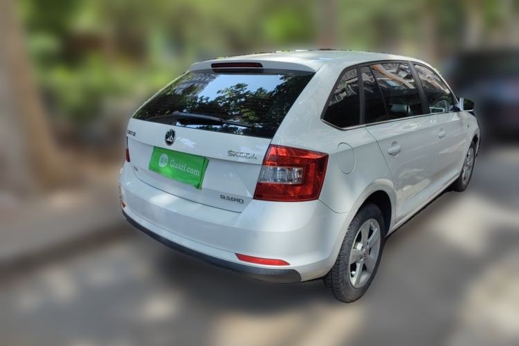 Used Skoda Rapid Spaceback 2014 1.4 TSI DSG Comfort Edition Rear Right 45 Deg
