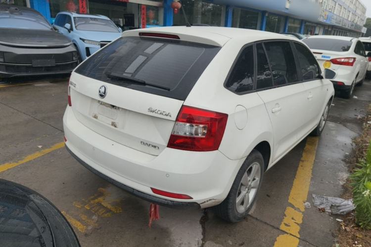 Used Skoda Rapid Spaceback 2014 1.6L Automatic Enjoyment Edition Rear Right 45 Deg