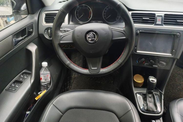 Used Skoda Rapid Spaceback 2014 1.6L Automatic Enjoyment Edition Steering Wheel