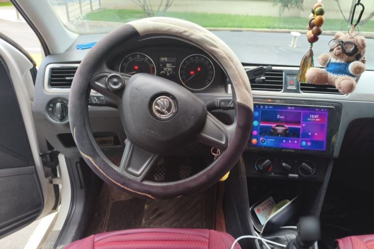 Used Skoda Rapid Spaceback 2014 1.6L Manual Enjoyment Edition Steering Wheel