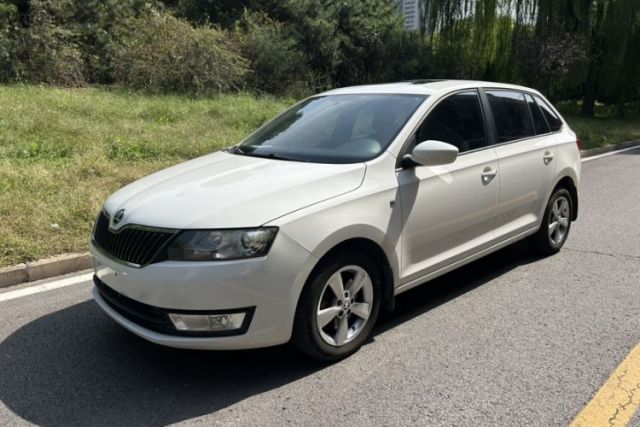 Used Skoda Rapid Spaceback 2014 1.4 TSI DSG Comfort Edition