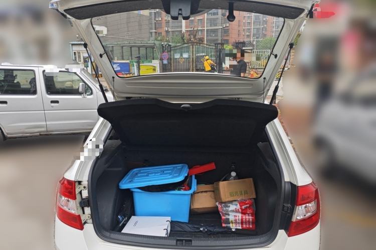 Used Skoda Rapid Spaceback 2014 1.4TSI DSG Enjoyment Edition Trunk