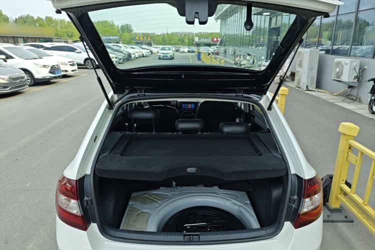 Used Skoda Rapid Spaceback 2014 1.4 TSI DSG Comfort Edition Trunk